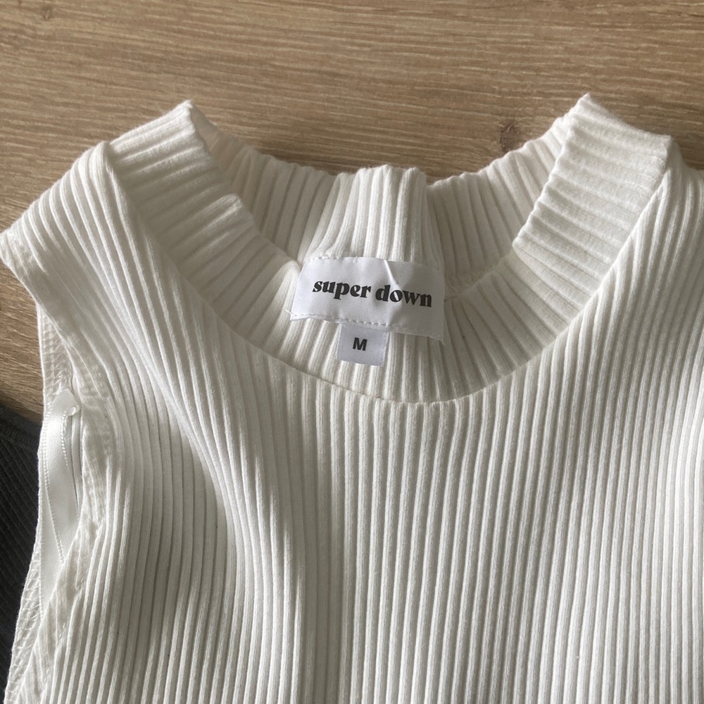 Superdown Ivory Ribbed Knit Tank